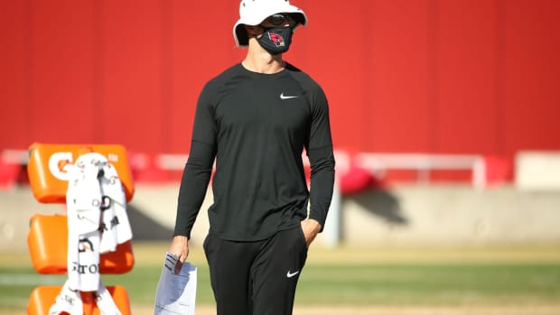 Dec 9, Tempe, Arizona, USA; Arizona Cardinals head coach Kliff Kingsbury during practice at Dignity Health Training Facility.
